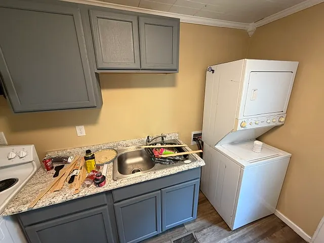 127 Marion St — Photo 1