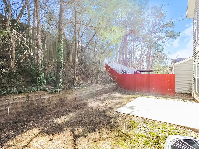 427 Topaz Dr — Photo 17
