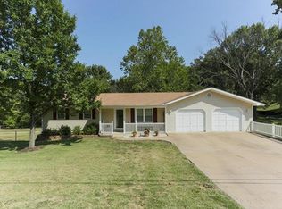 3158 Carron Rd, Festus, MO 63028