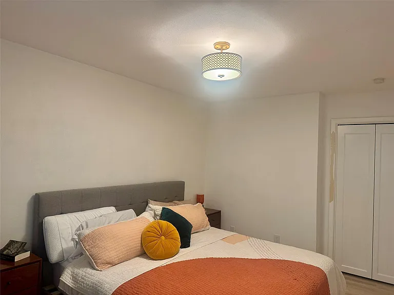2406 Berkett Dr #A — Photo 12