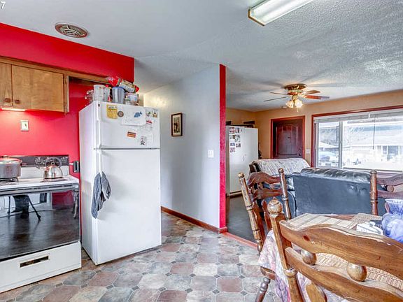 5th image of 2215 Thompson Ave