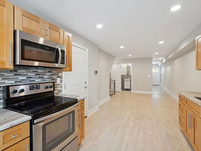 2522 Federal St #1 — Photo 4