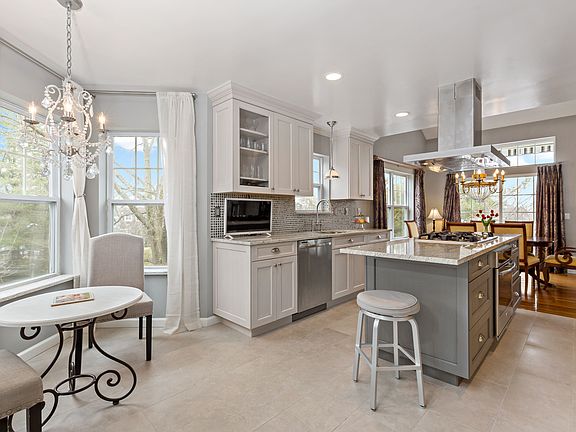 TeresaD-28 High Ridge-3.JPG