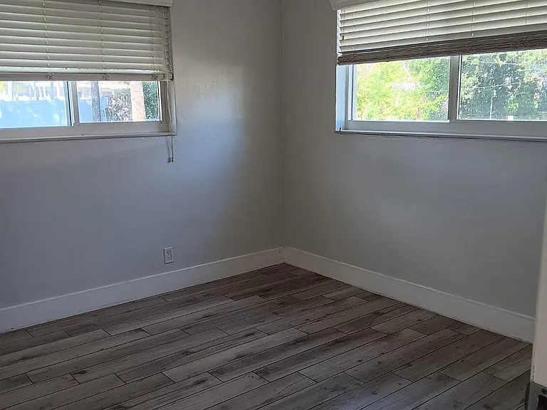 4961 SW 28th Ter #2 — Photo 7