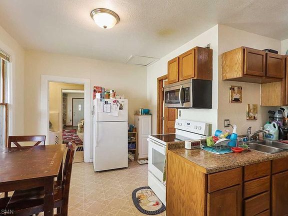 4th image of 694 Wilson Ave APT 1