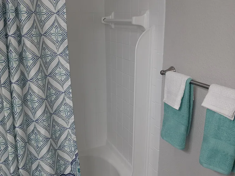 Waterford Grove Apartments — Photo 13
