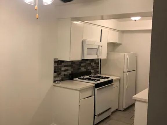 3rd image of 23611 Arlington Ave #C
