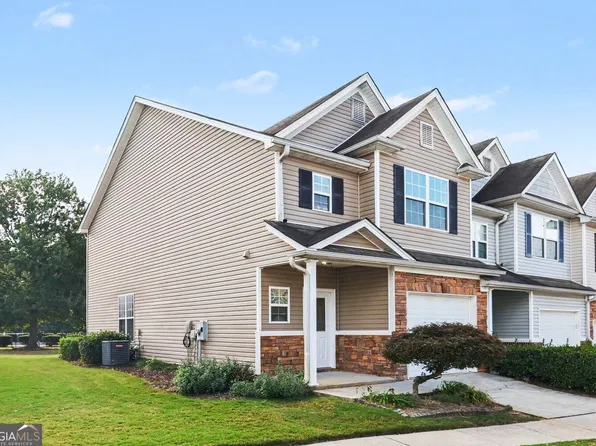 4661 Beacon Ridge Ln, Flowery Branch, GA 30542