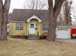 1033 Eugene Dr, Schenectady, NY 12303