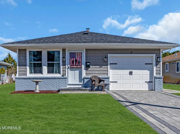 36 Saint Croix Street, Toms River, NJ 08757