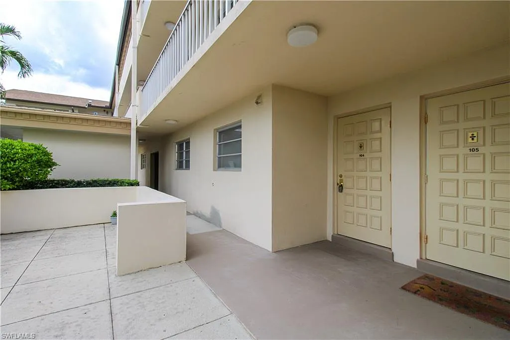2 bed, 2.0 bath, 1008 sqft, $2,600 — Photo 2