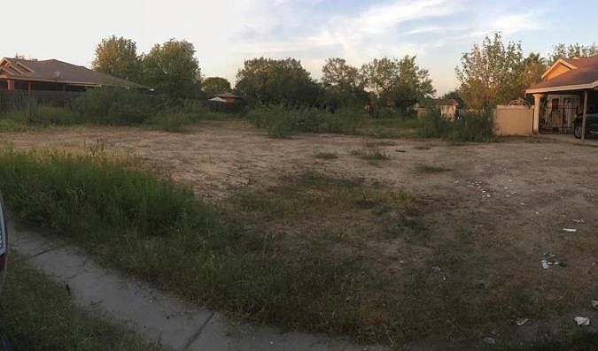 2nd image of 3890 Clavel St