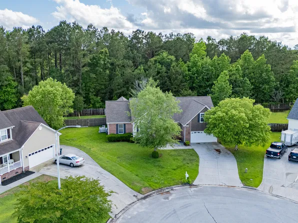 406 Windham Court, Jacksonville, NC 28540