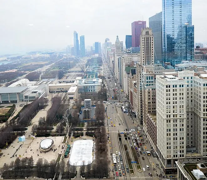 Millennium Park Plaza — Photo 41