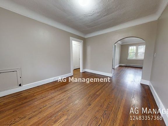 3rd image of 24A Lincoln Ave