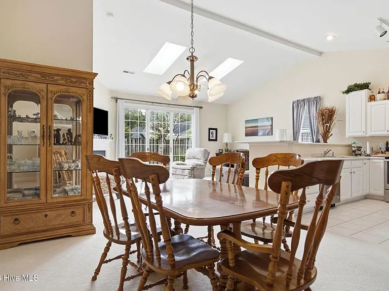 5006 Carleton Dr #113 — Photo 8