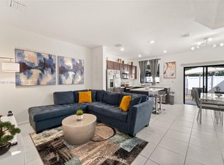 10483 W 32nd Ln #10483, Hialeah, FL 33018