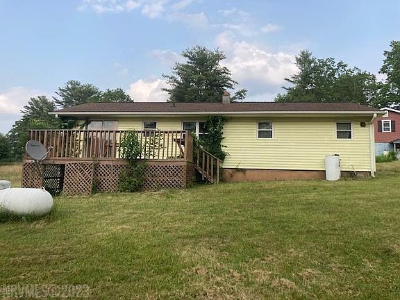 2nd image of 943 Franklin Pike SE