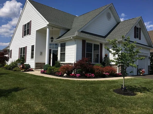 38 Rubin Ln, Ocean, NJ 07712