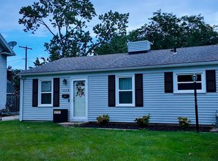 1118 Scott St, Maumee, OH 43537