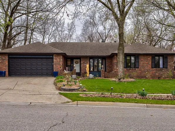 3906 Phoenix St, Ames, IA 50014