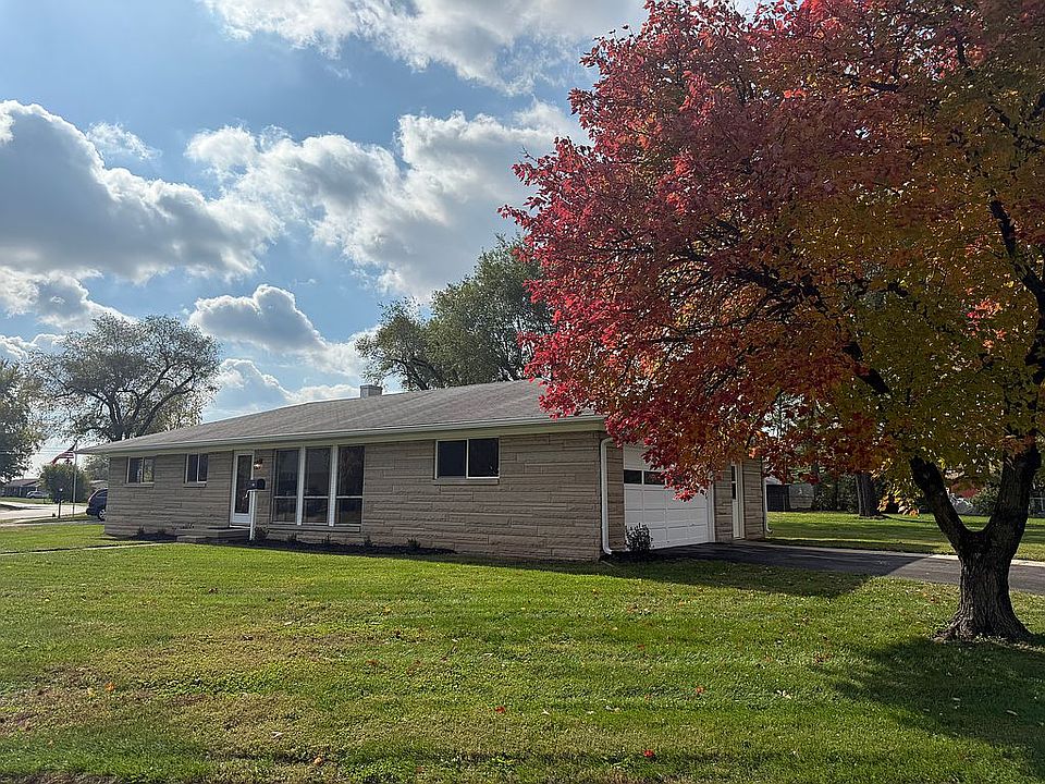 1st image of 412 W Park Dr