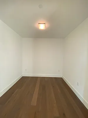 Rented by REAL New York | media 21