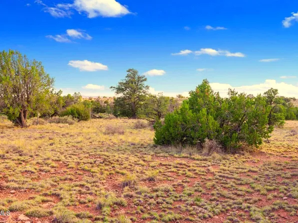 2354 S Hollyhock Ln, Williams, AZ 86046