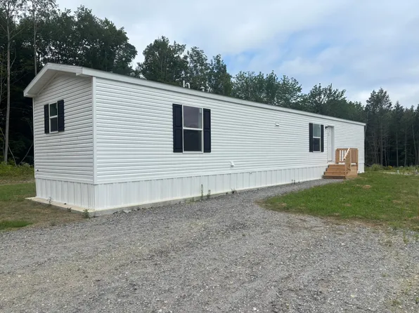 3 Fall Drive, Farmingdale, ME 04344