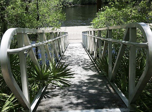 4th image of 1038 Janells River Dr