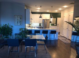 5 N Oakley Ave #203, Chicago, IL 60612