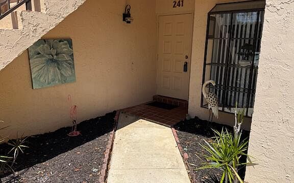 4th image of 2209 SW 15th Street #241
