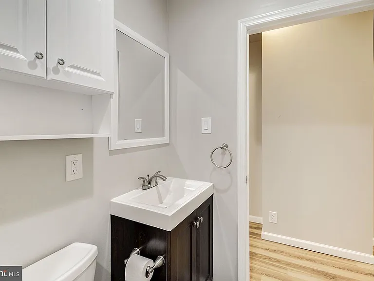2343 N College Ave #2 — Photo 15
