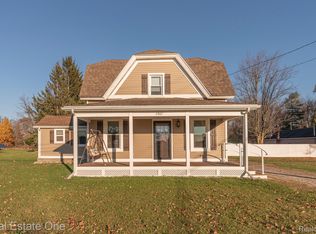 1301 N Byron Rd, Howell, MI 48843