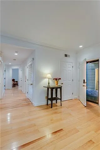 405 Ashlawn Ct — Photo 11
