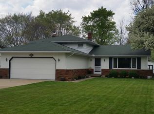 16252 Delmont Ave, Strongsville, OH