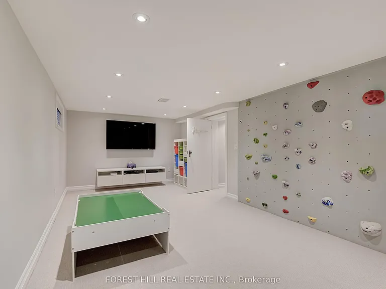 112 Dewbourne Ave — Photo 23