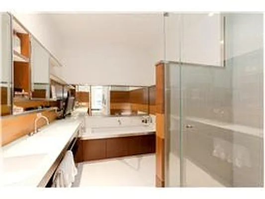 Rented by Douglas Elliman | media 24