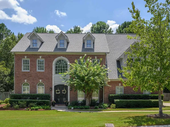 9013 Park Crest Rd, Vestavia, AL 35242