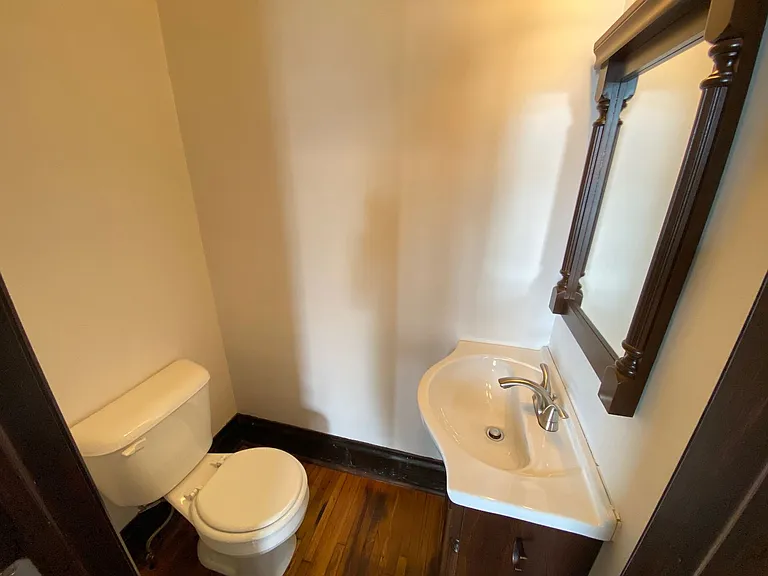 W Greenwood Ave 64-70 GW2 — Photo 8