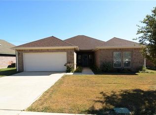 4025 Windmill Dr, Sanger, TX 76266