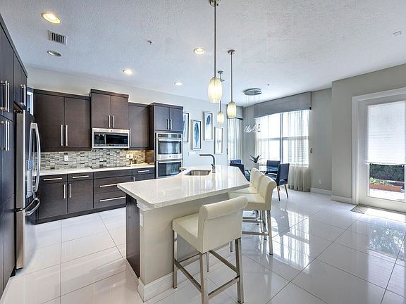 3rd image of 1932 Juno Landing Ln