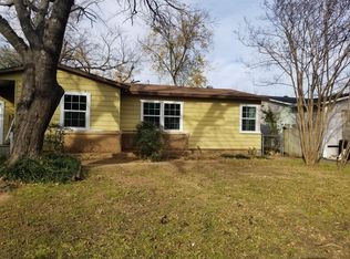 204 Cedar St, Hurst, TX 76053