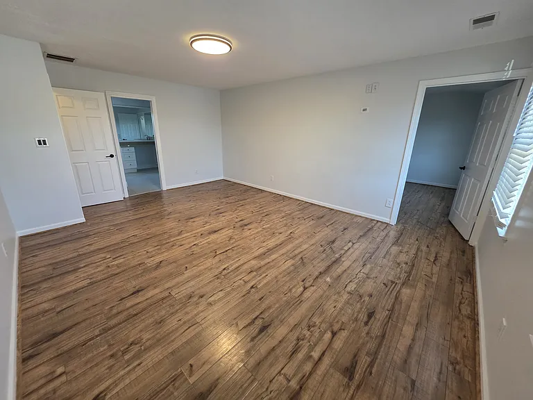 Enormous master Bedroom