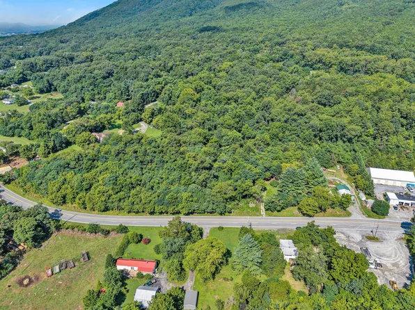 Main St, Buchanan, VA 24066