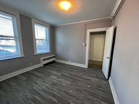 4th image of 153 E Central St