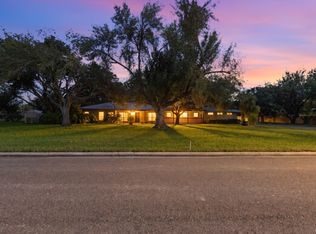 816 Country Club Dr, Mission, TX 78572
