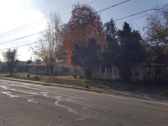 5th image of 1550 Waverly Dr SE
