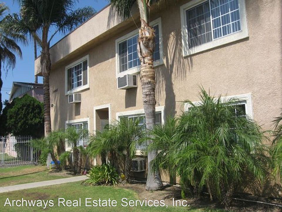 1st image of 14845 Erwin St APT 4