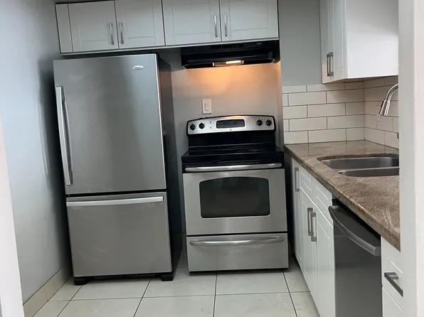 5765 Yonge St, Toronto, ON